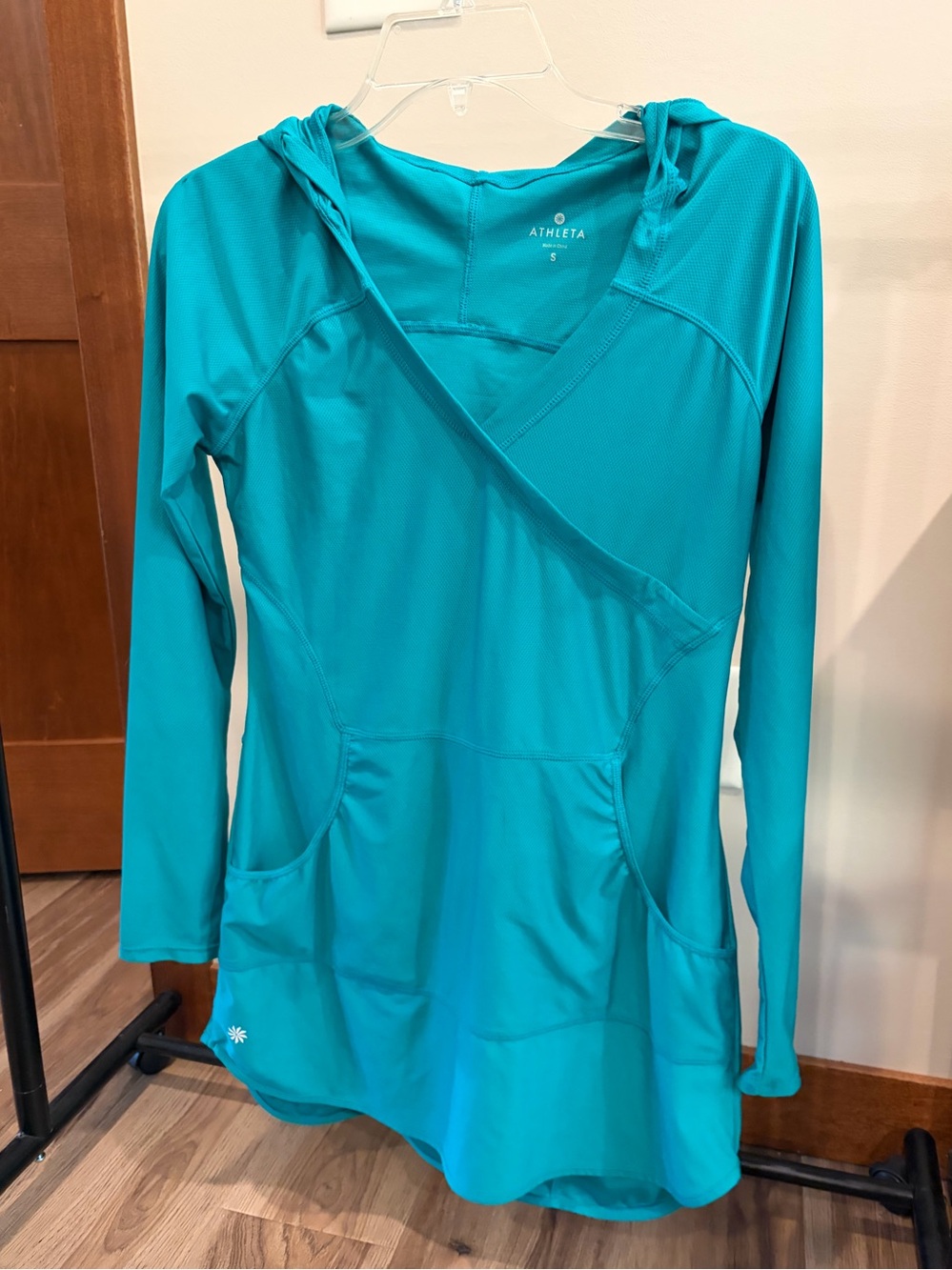 Athleta Teal Hooded Long-Sleeve Swim Tunic. Size S
